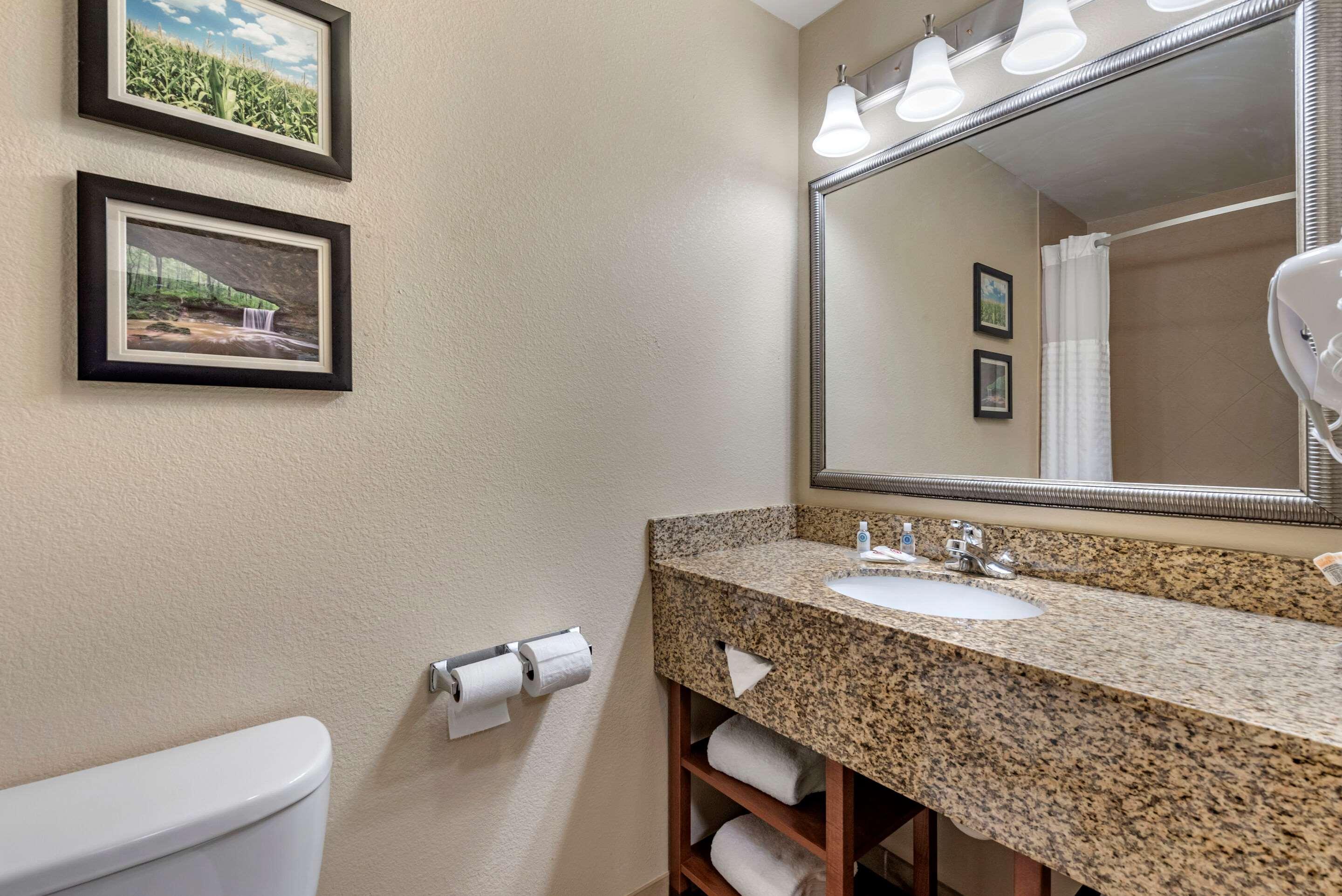 Comfort Inn & Suites Muncie Eksteriør bilde